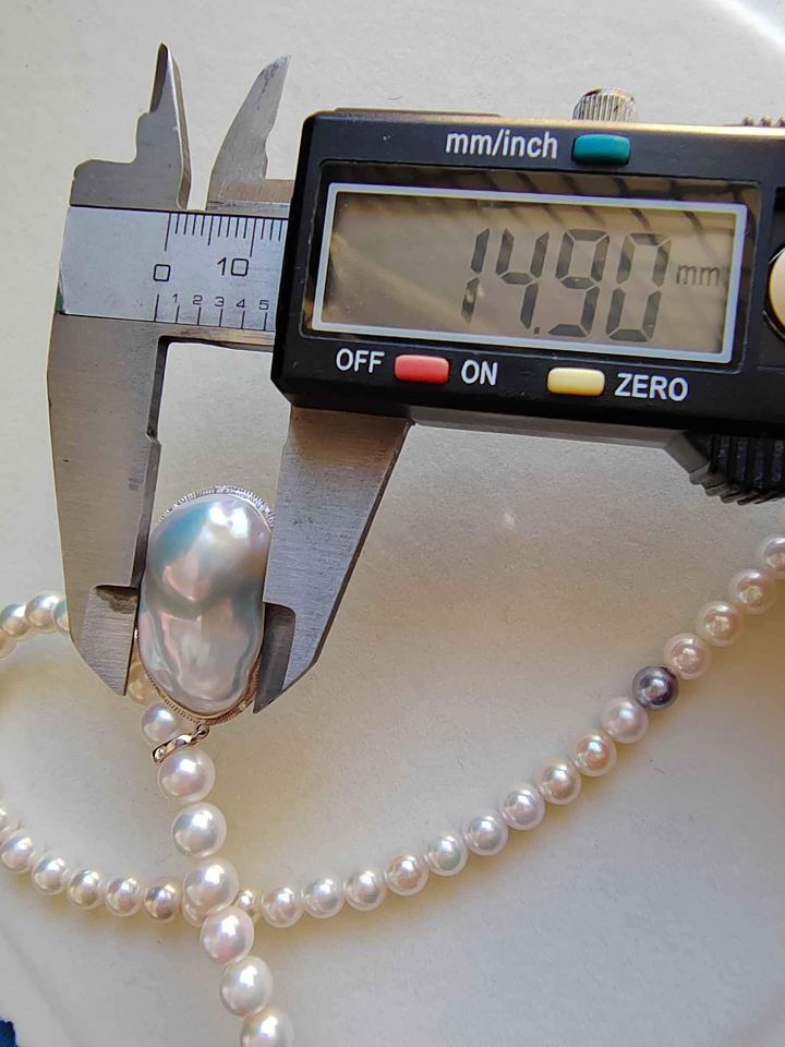 'Lueur du soir' necklace 18k white gold diamond genuine Japanese akoya and freshwater pearl