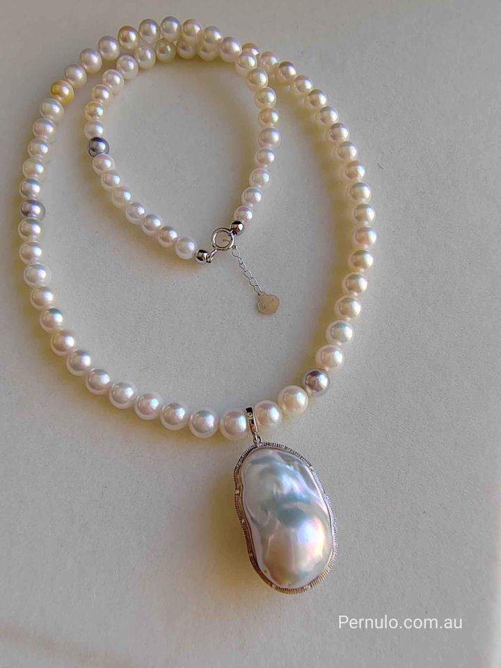 'Lueur du soir' necklace 18k white gold diamond genuine Japanese akoya and freshwater pearl