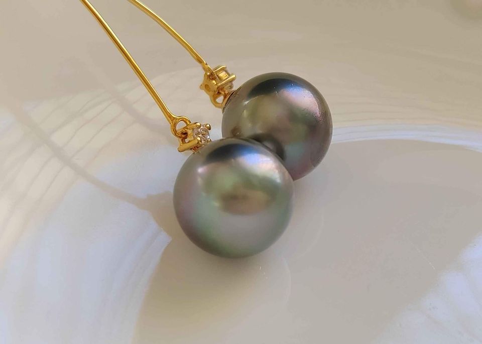 'The swamphen' 9k gold earrings genuine tahitian south sea round pearls 10.3mm