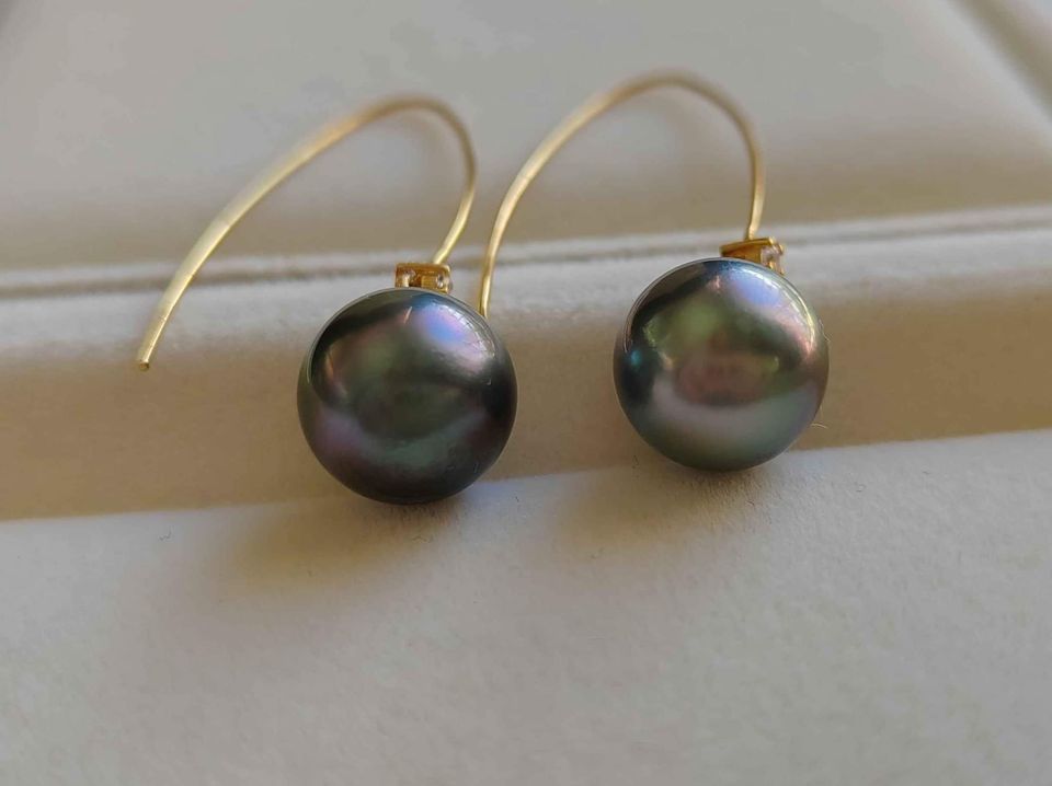 'The swamphen' 9k gold earrings genuine tahitian south sea round pearls 10.3mm