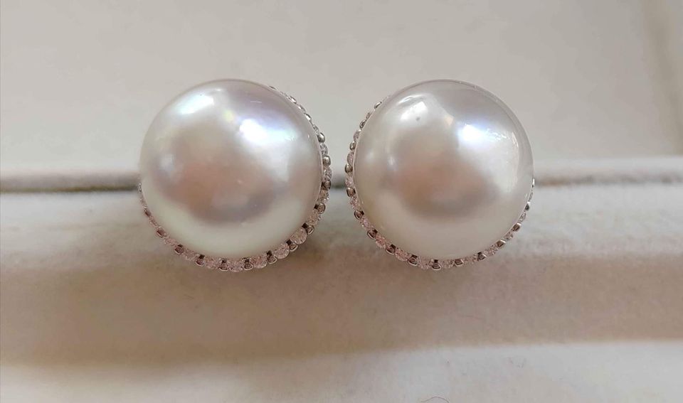 13.1mm Genuine Broome White South Sea Round Pearls luxury earrings
