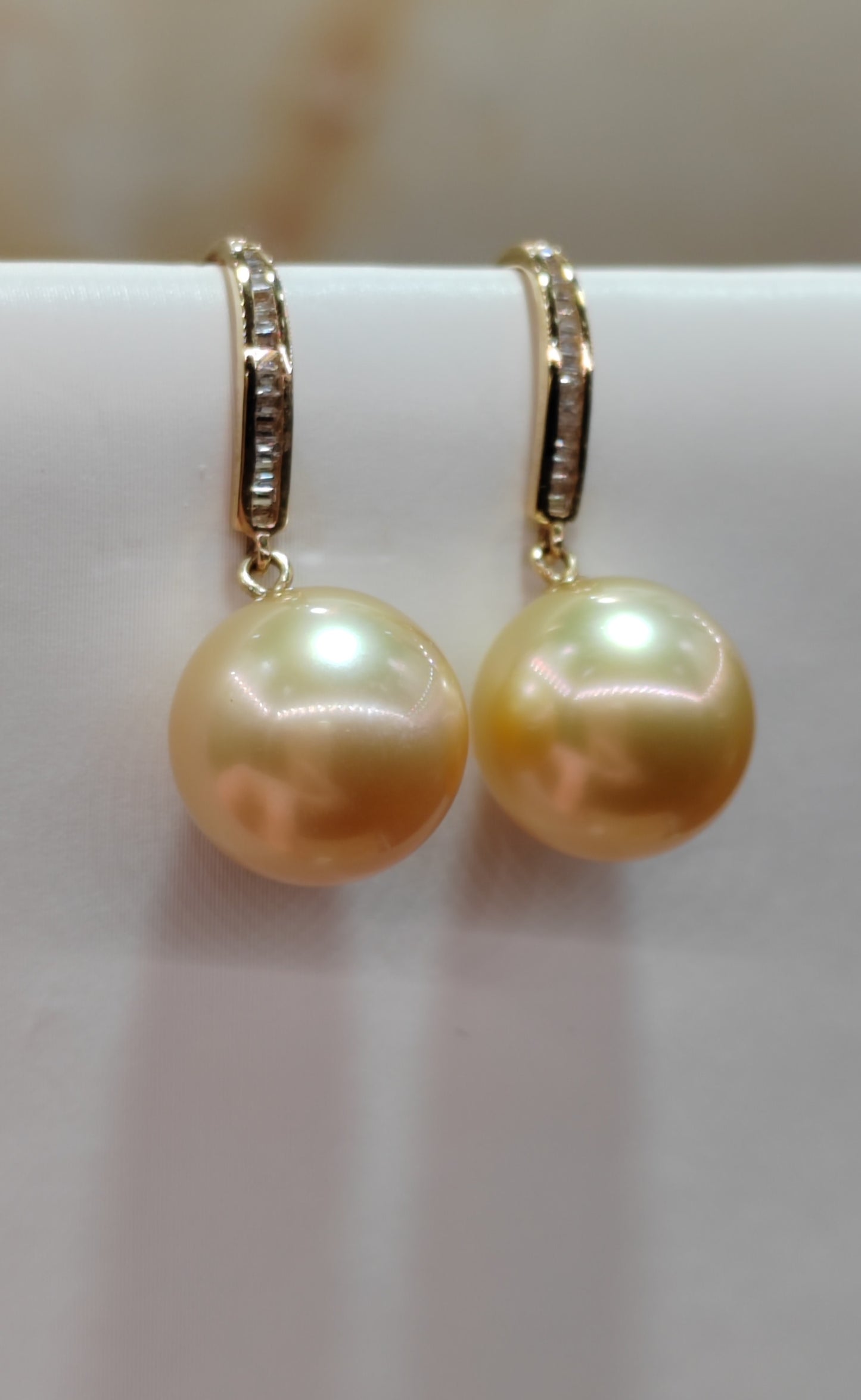 18ct gold diamond classic dangle earrings genuine golden south sea pearls 11.2mm AAA
