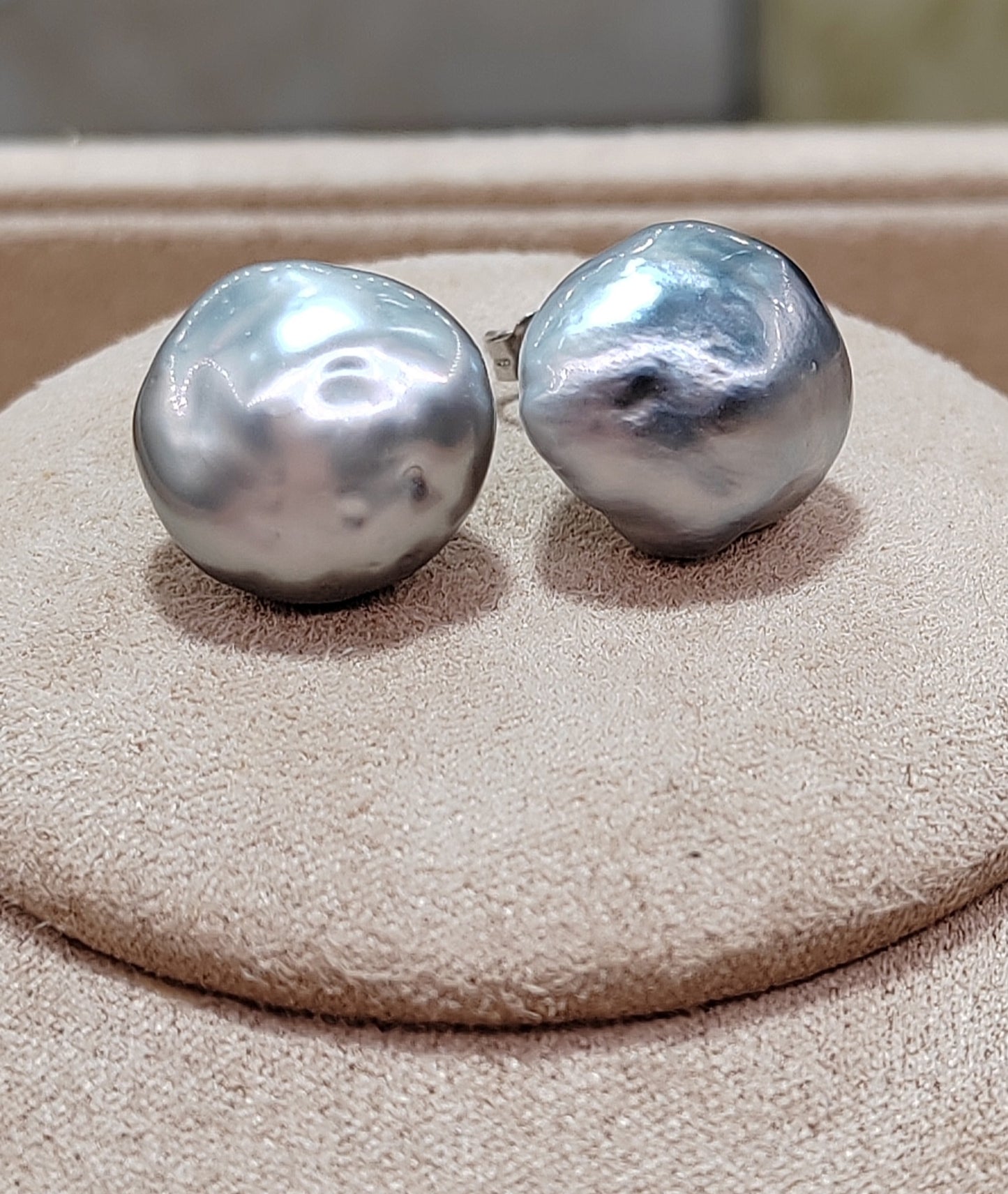 'Nuvole' rare find 21.65ct genuine Keshi south Sea Pearls 18ct white gold earrings