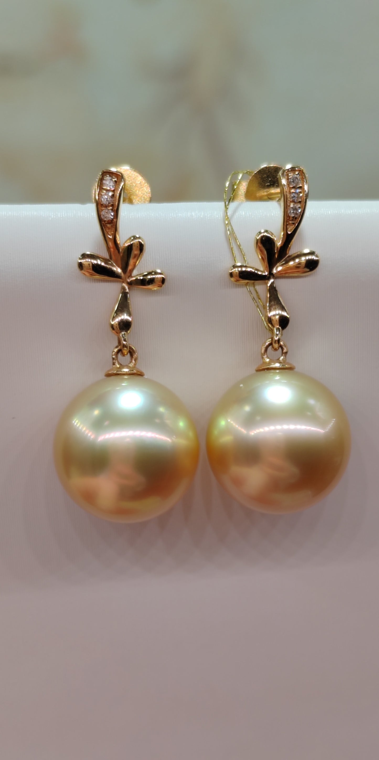 'Golden Lily' 18ct gold diamond earrings genuine golden south sea pearls round 10.6mm AAAA