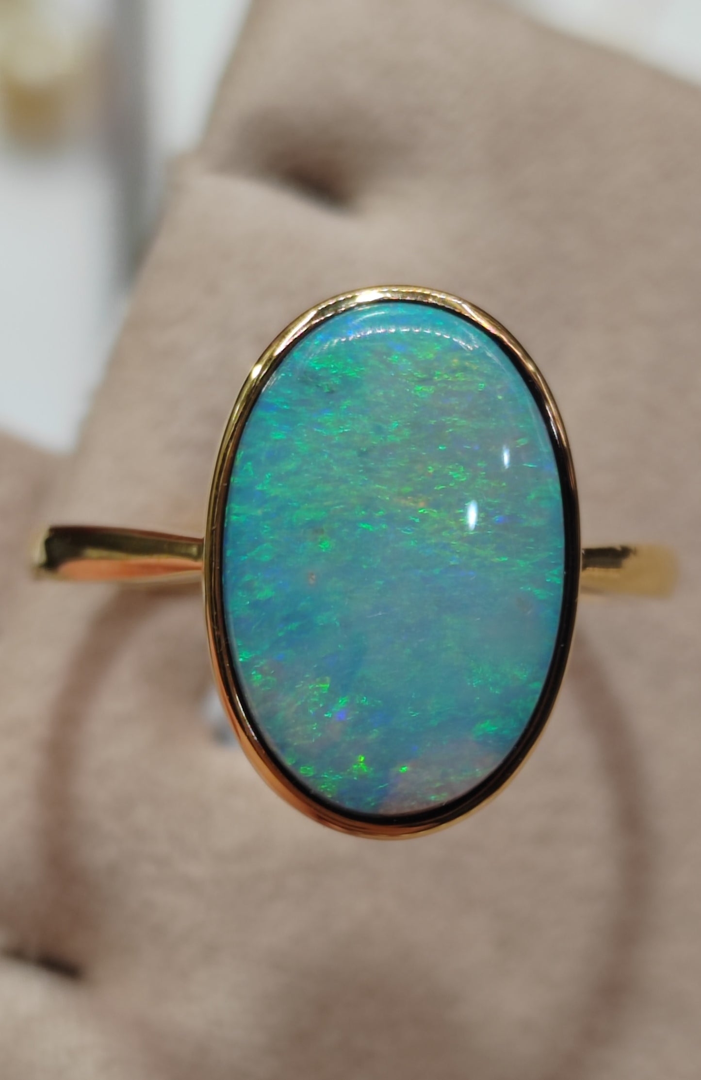 'The blue lake' 2.3ct Solid Australian Crystal opal Lightning ridge 14ct gold solitaire ring O1/2