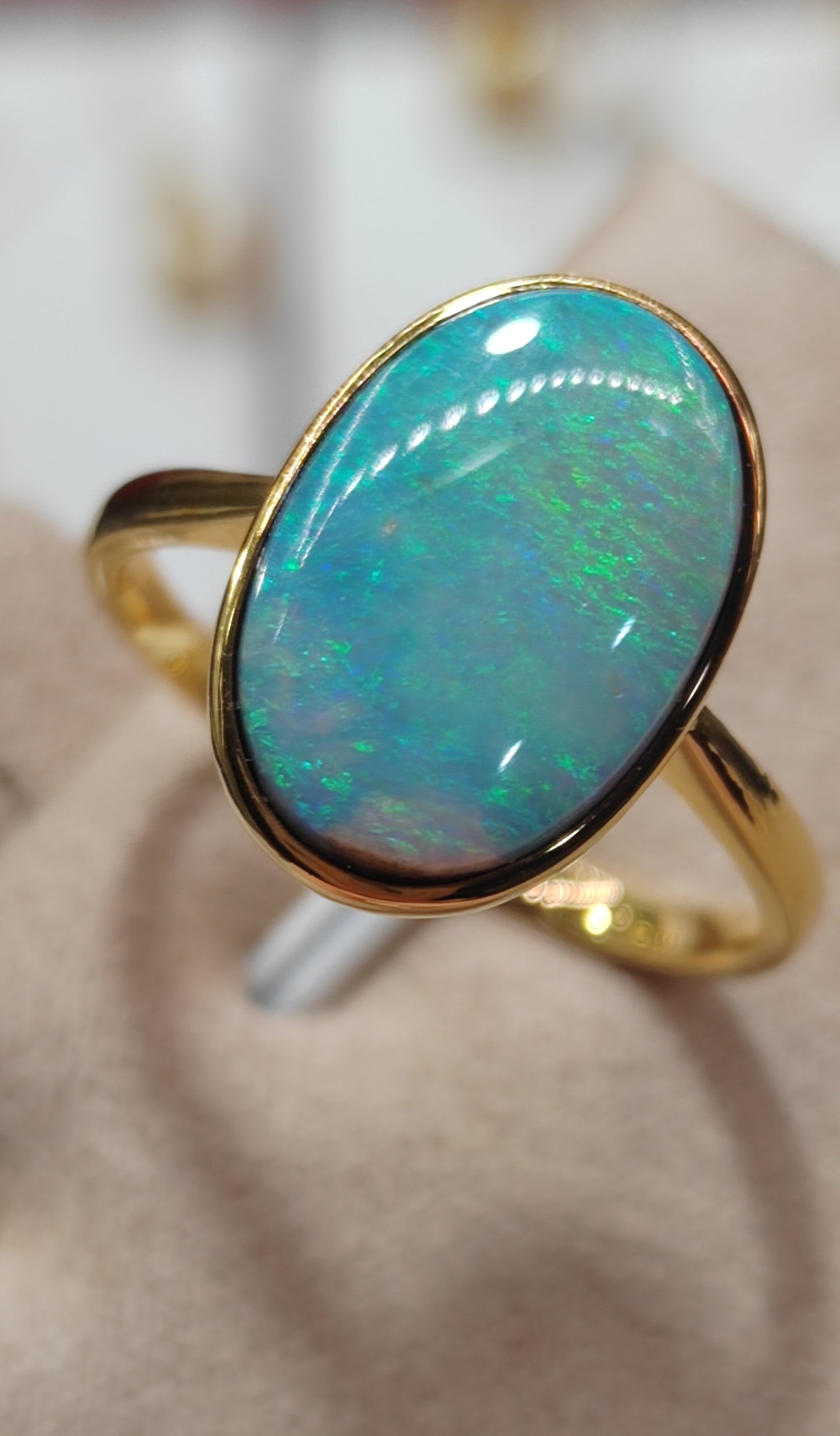 'The blue lake' 2.3ct Solid Australian Crystal opal Lightning ridge 14ct gold solitaire ring O1/2
