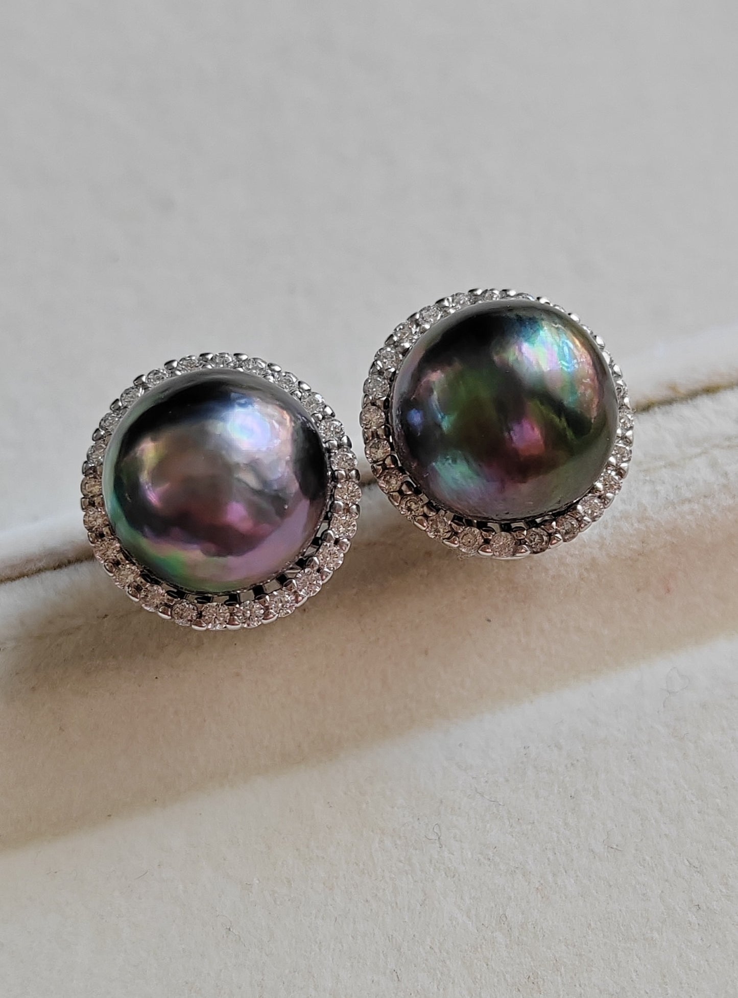 'Water Lily' earrings genuine tahitian south sea pearls 11.6mm