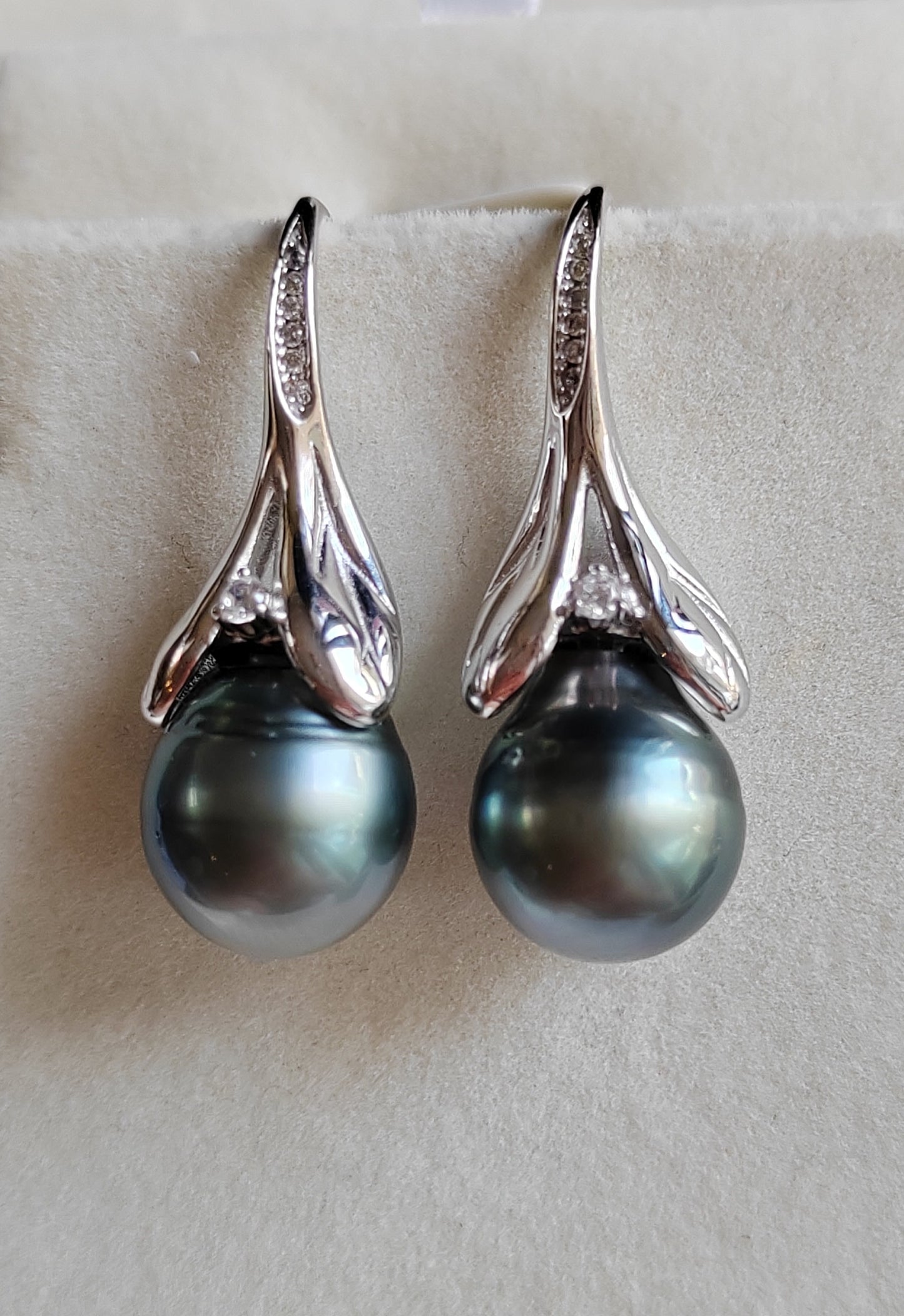 'Mermaid' earrings genuine tahitian south sea pearls 11.6mm