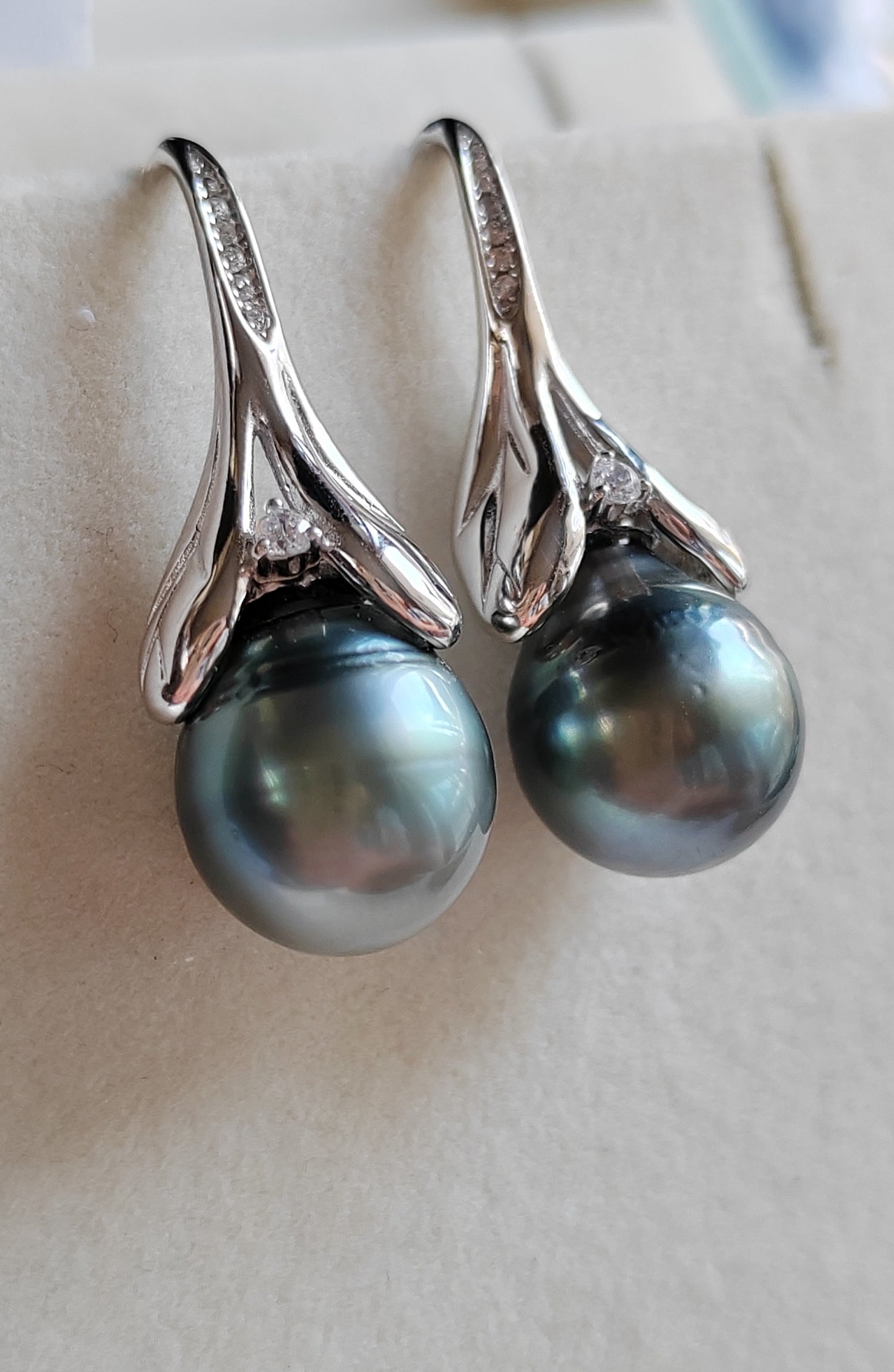 'Mermaid' earrings genuine tahitian south sea pearls 11.6mm