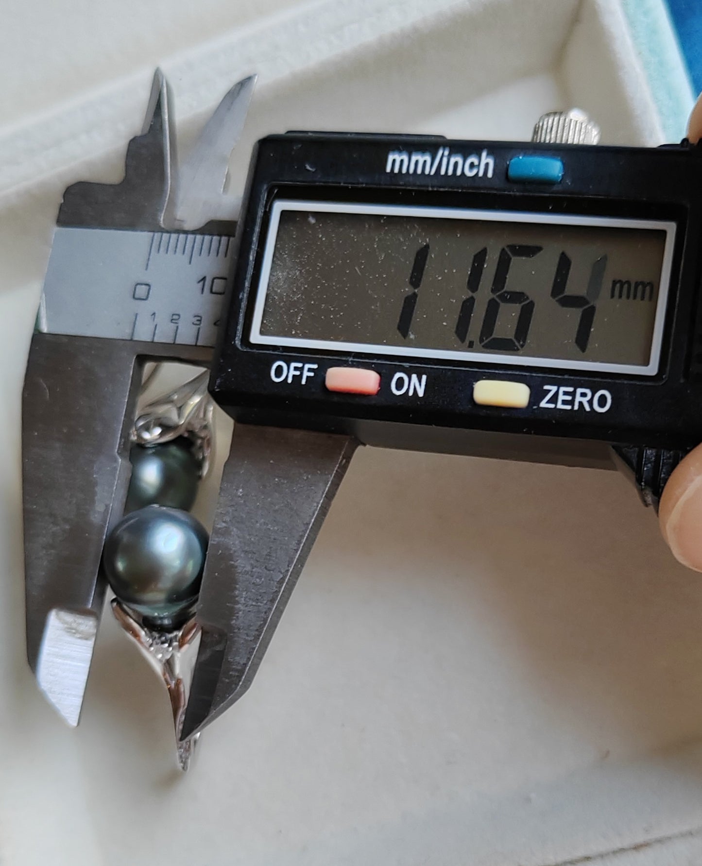 'Mermaid' earrings genuine tahitian south sea pearls 11.6mm
