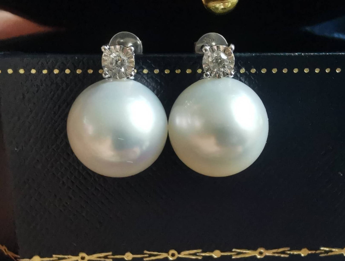 18ct white gold diamond earrings genuine south sea white pearls round 11.8mm