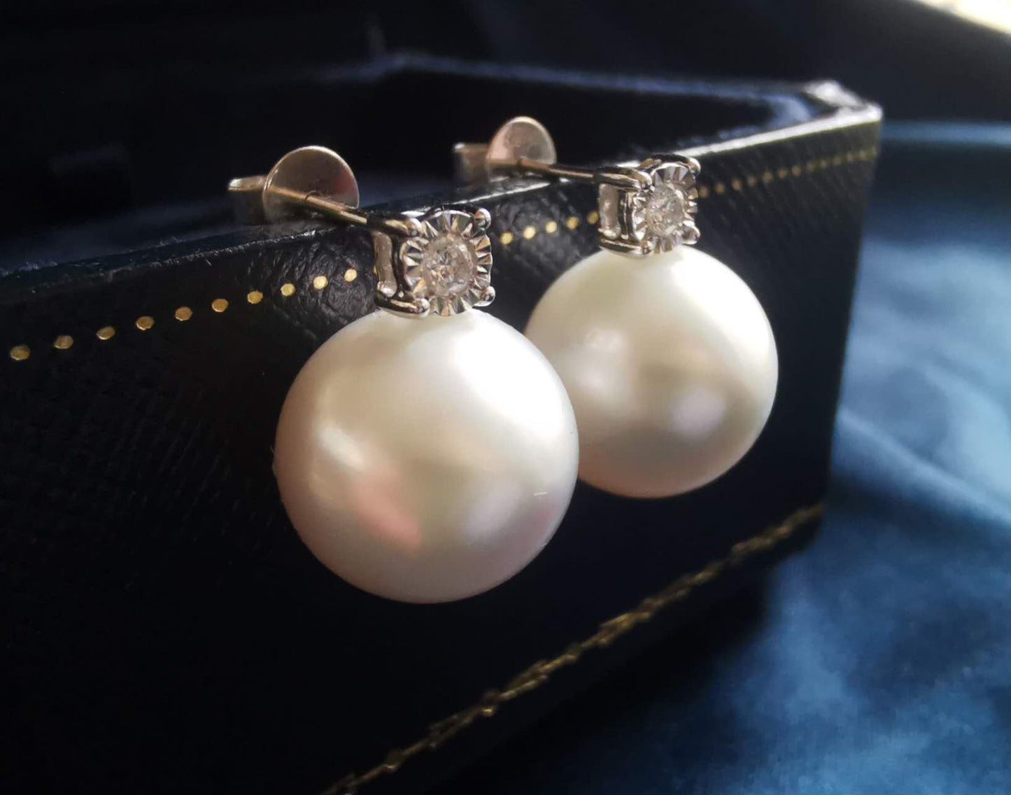 18ct white gold diamond earrings genuine south sea white pearls round 11.8mm