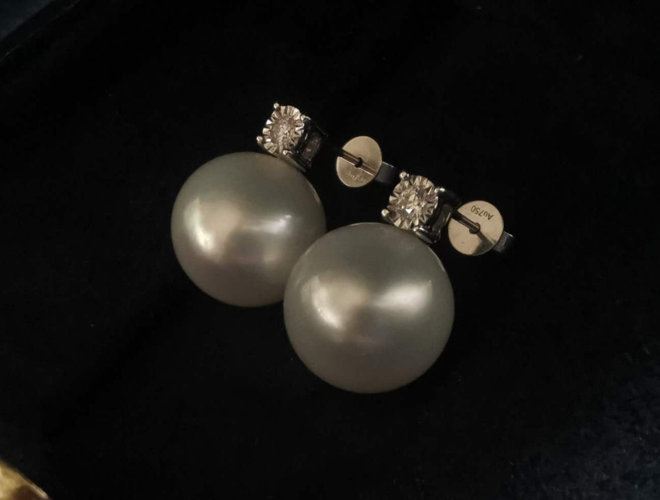 18ct white gold diamond earrings genuine south sea white pearls round 11.8mm