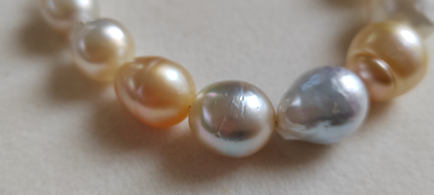 10.8-13.8mm Genuine south sea pearls classic baroque bracelet
