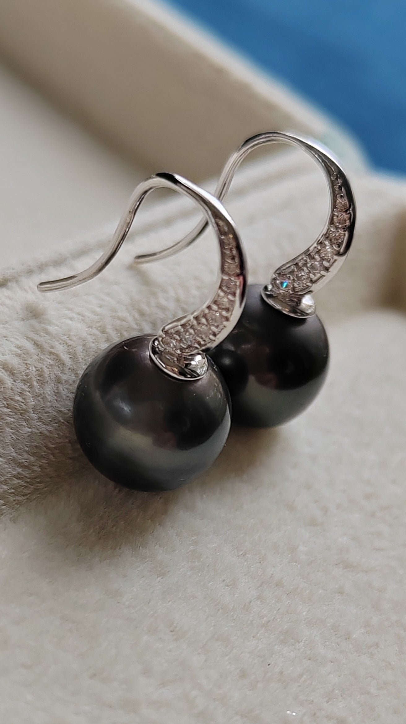 10.4mm Genuine tahitian south sea pearls round classic earrings sterling silver