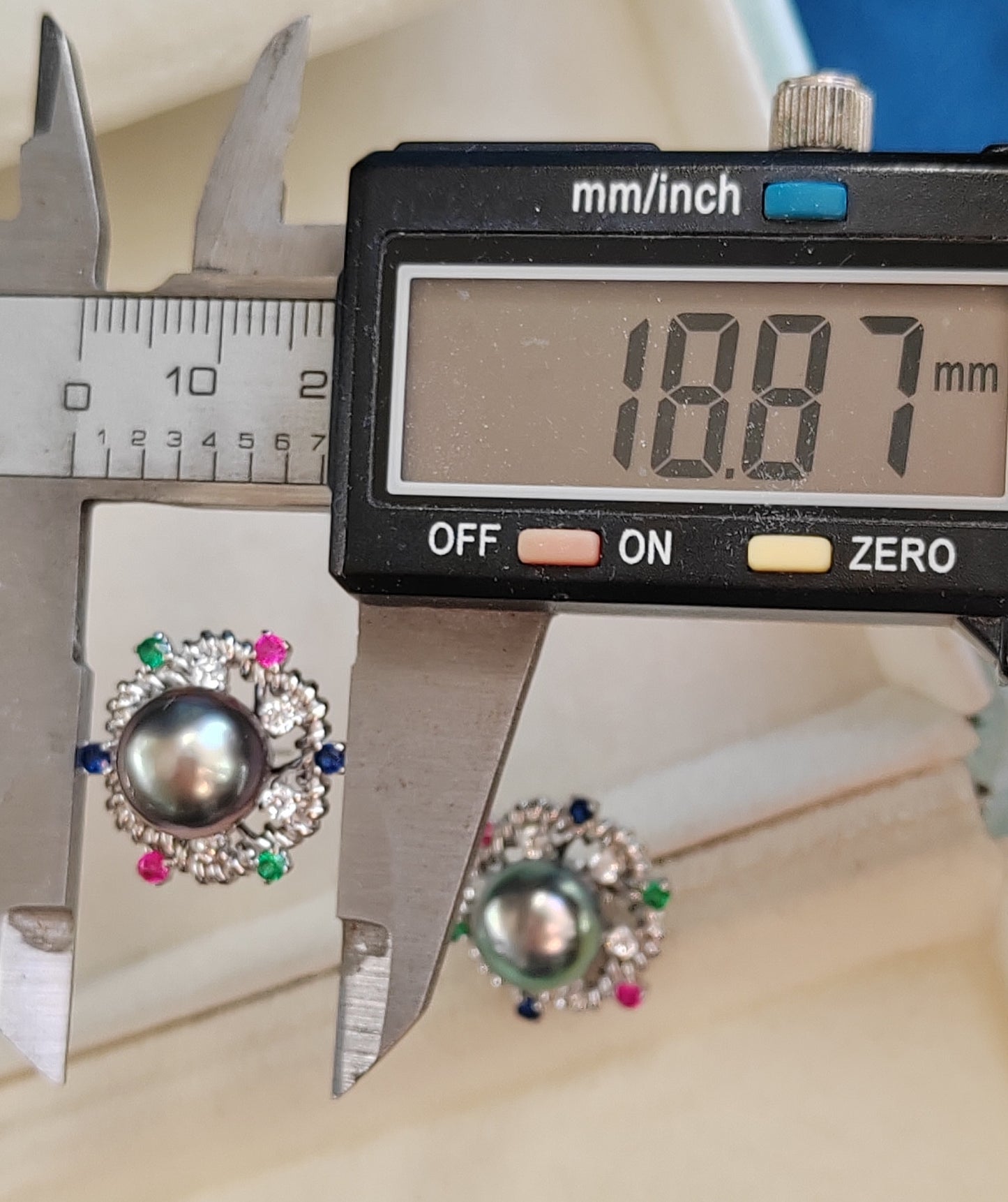 'Festival' earrings Genuine tahitian south sea pearls 10.3mm