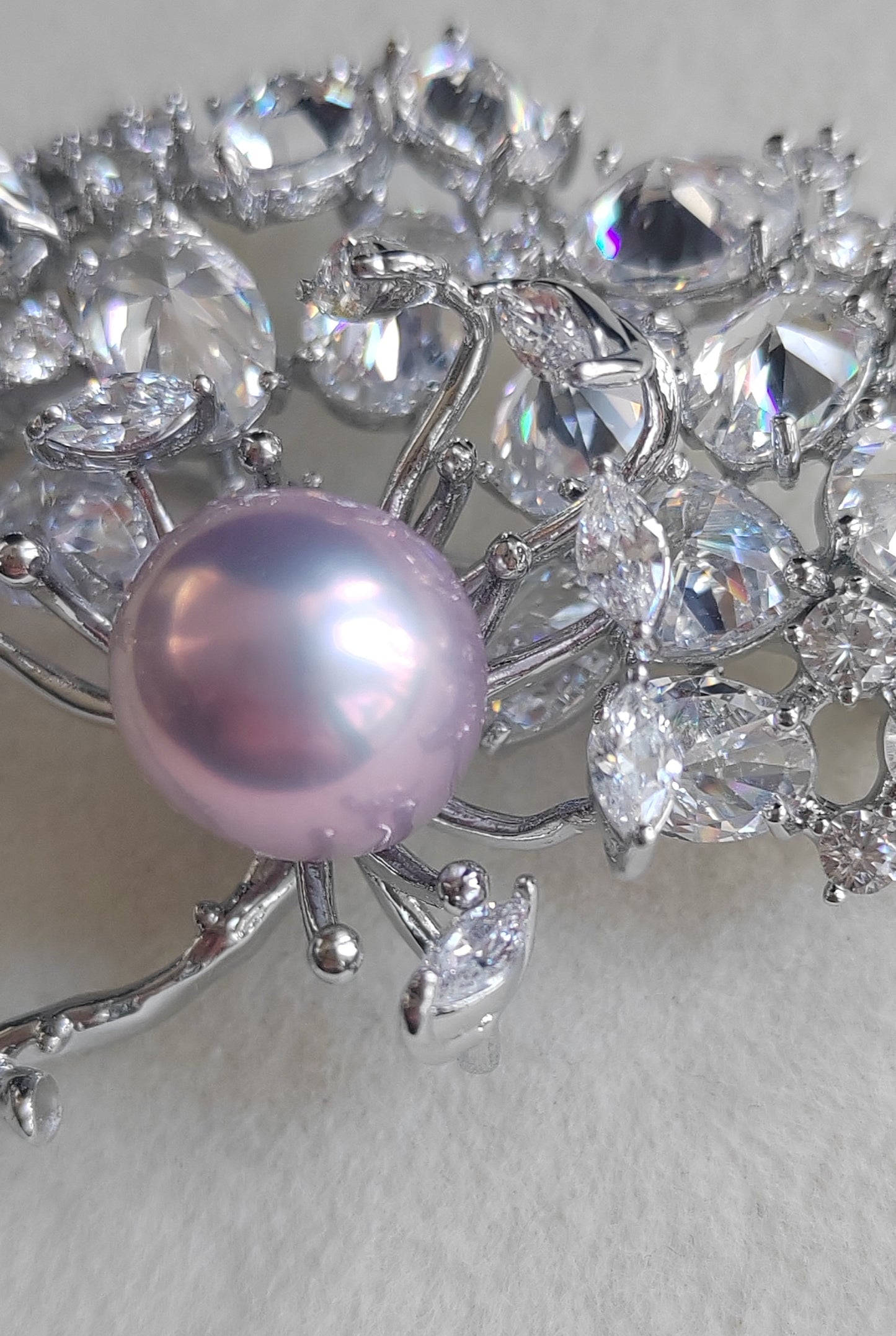 'Pink dandelion' brooch genuine freshwater pearl 10.9mm