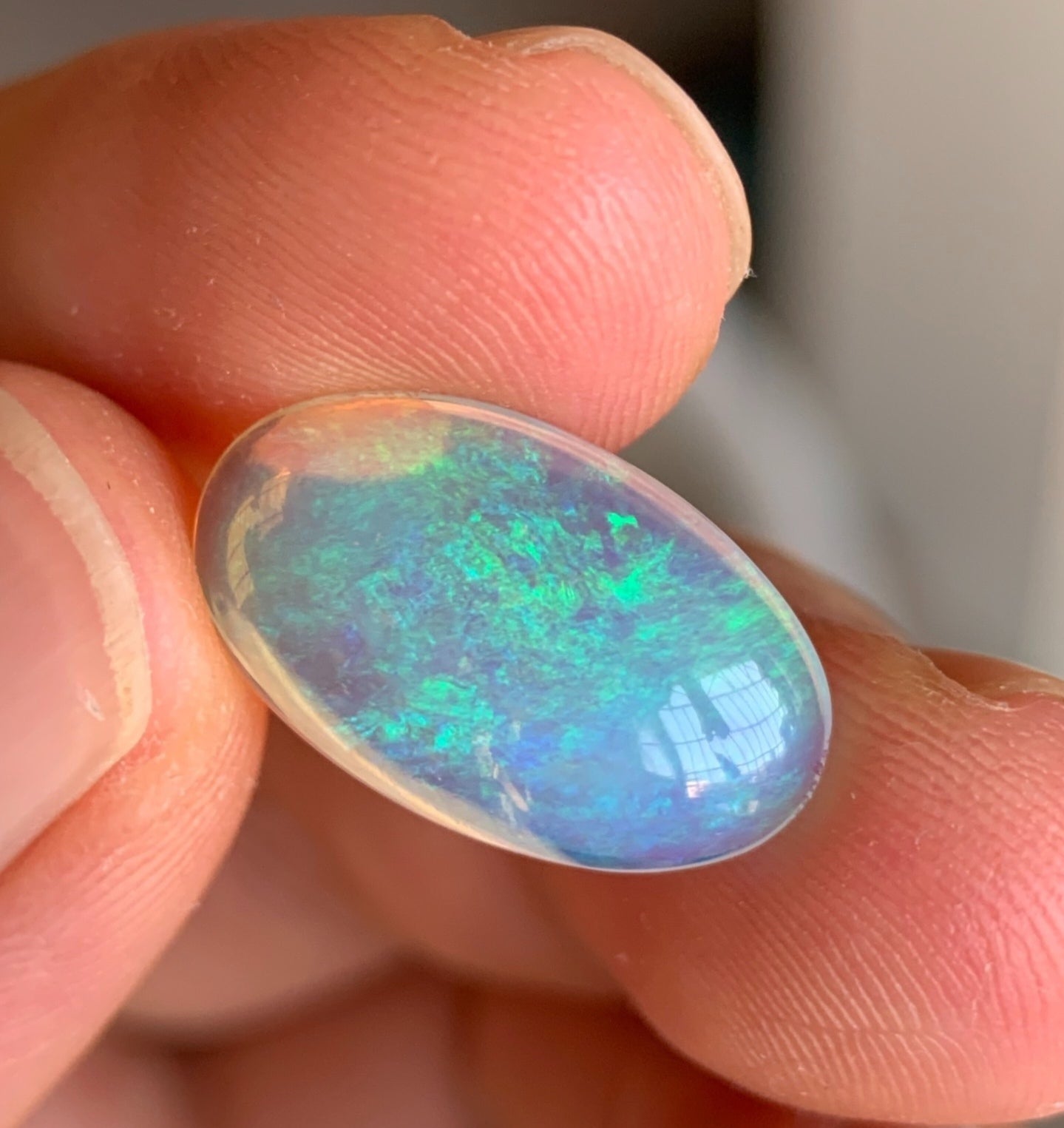 'Eau bleue' 4.52ct Natural Solid Australian Crystal opal 18x11x4mm