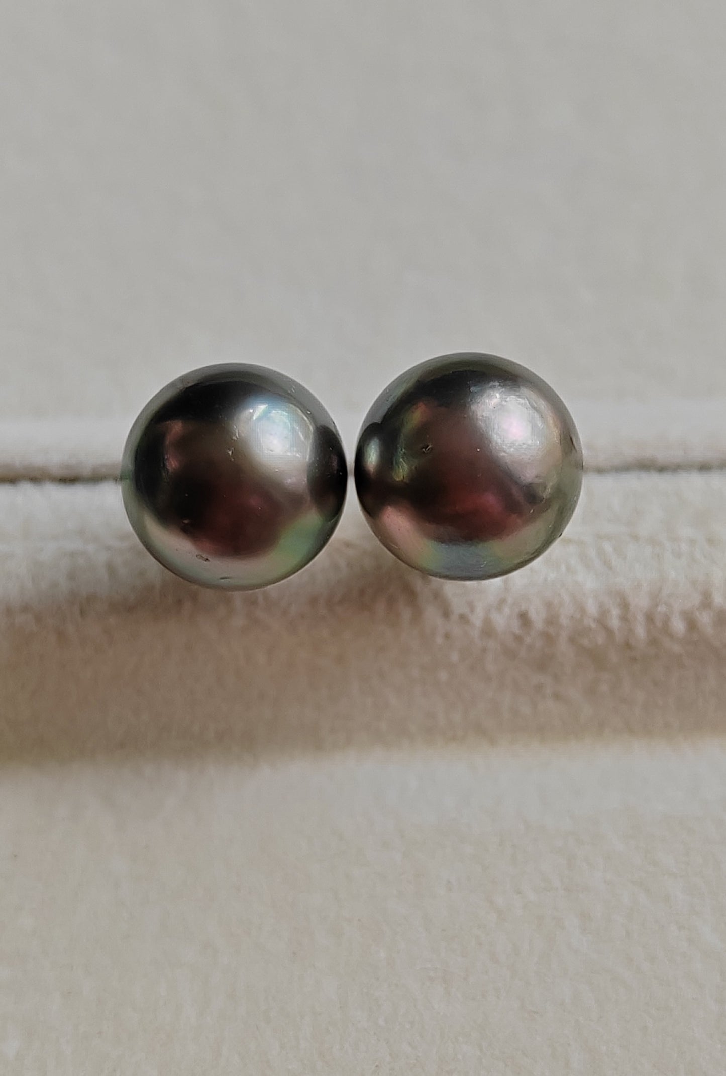 10.3mm Genuine tahitian south sea pearls classic earrings studs 14ct gold
