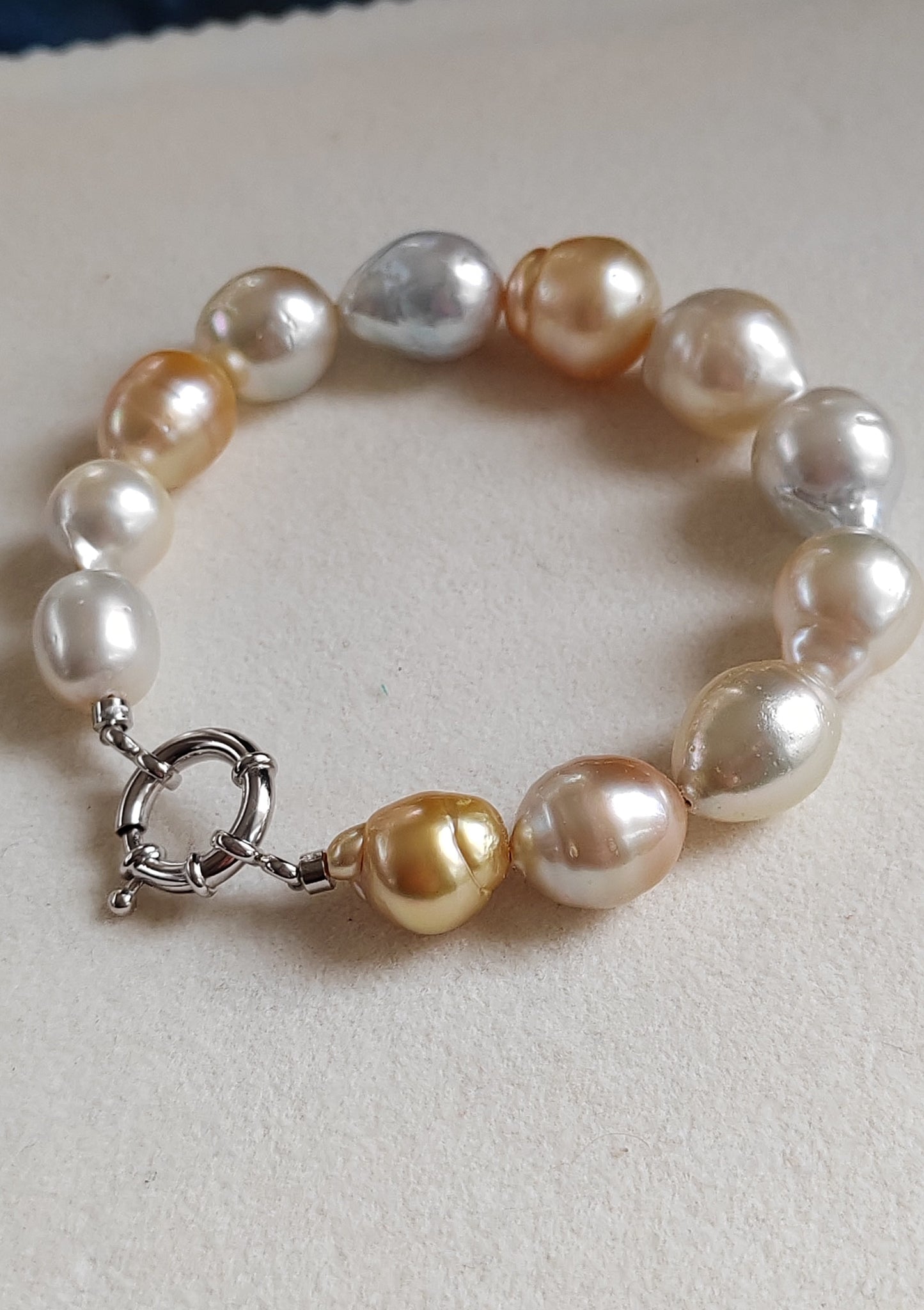 10.8-13.8mm Genuine south sea pearls classic baroque bracelet