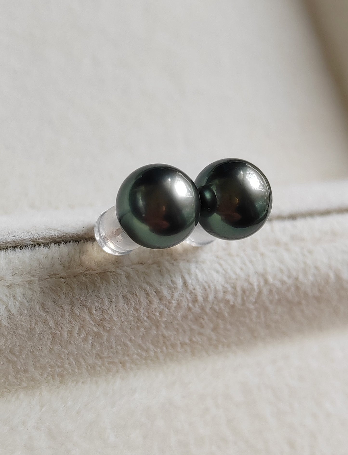 8mm Genuine tahitian south sea pearls 14k gold earrings studs