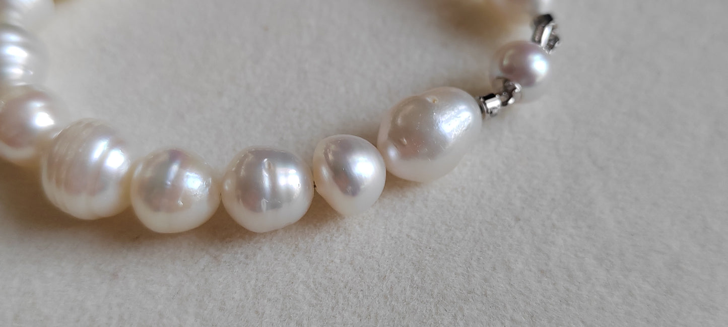 9.4-12.1mm Genuine south sea white pearls classic baroque bracelet