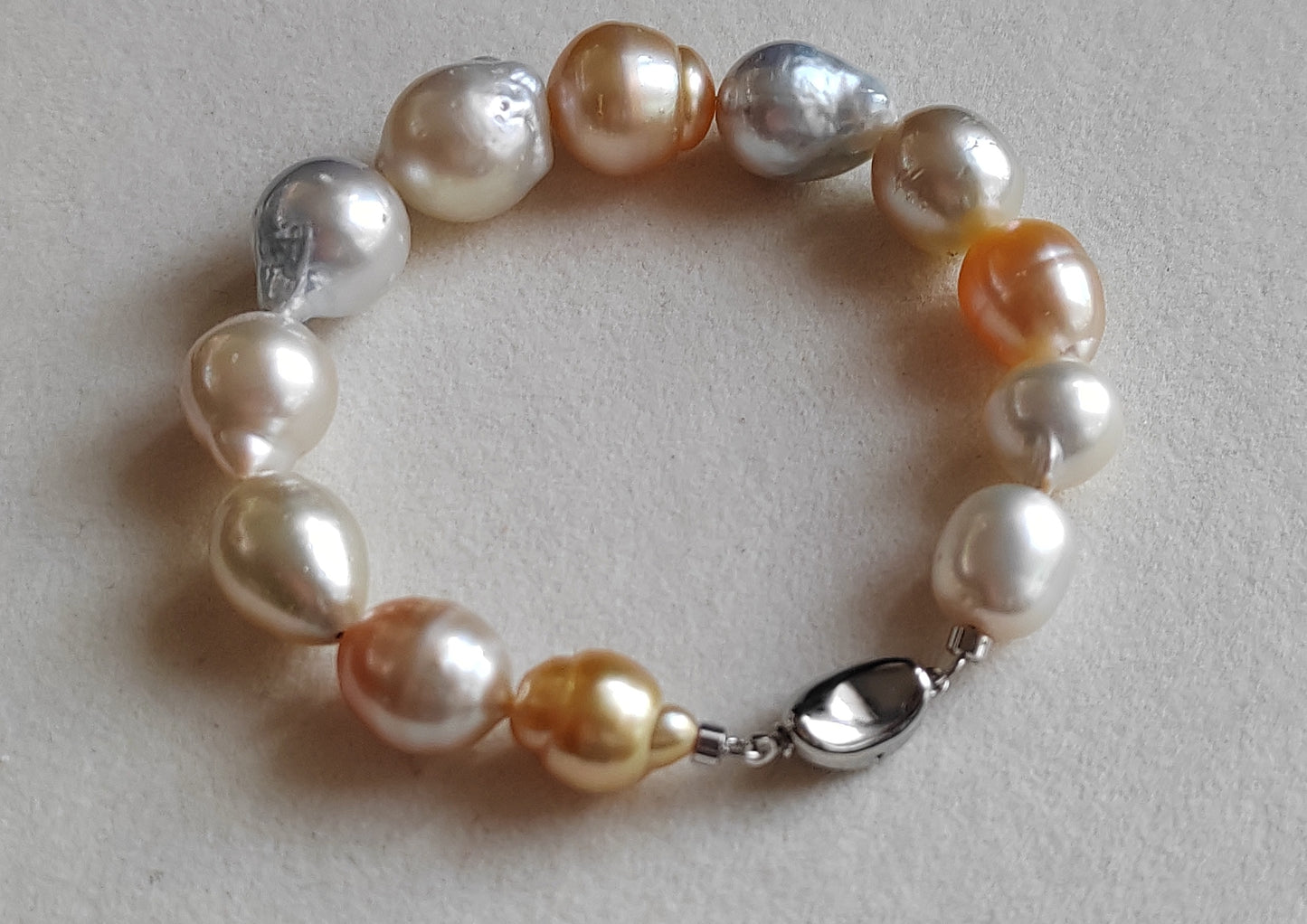 10.8-13.8mm Genuine south sea pearls classic baroque bracelet