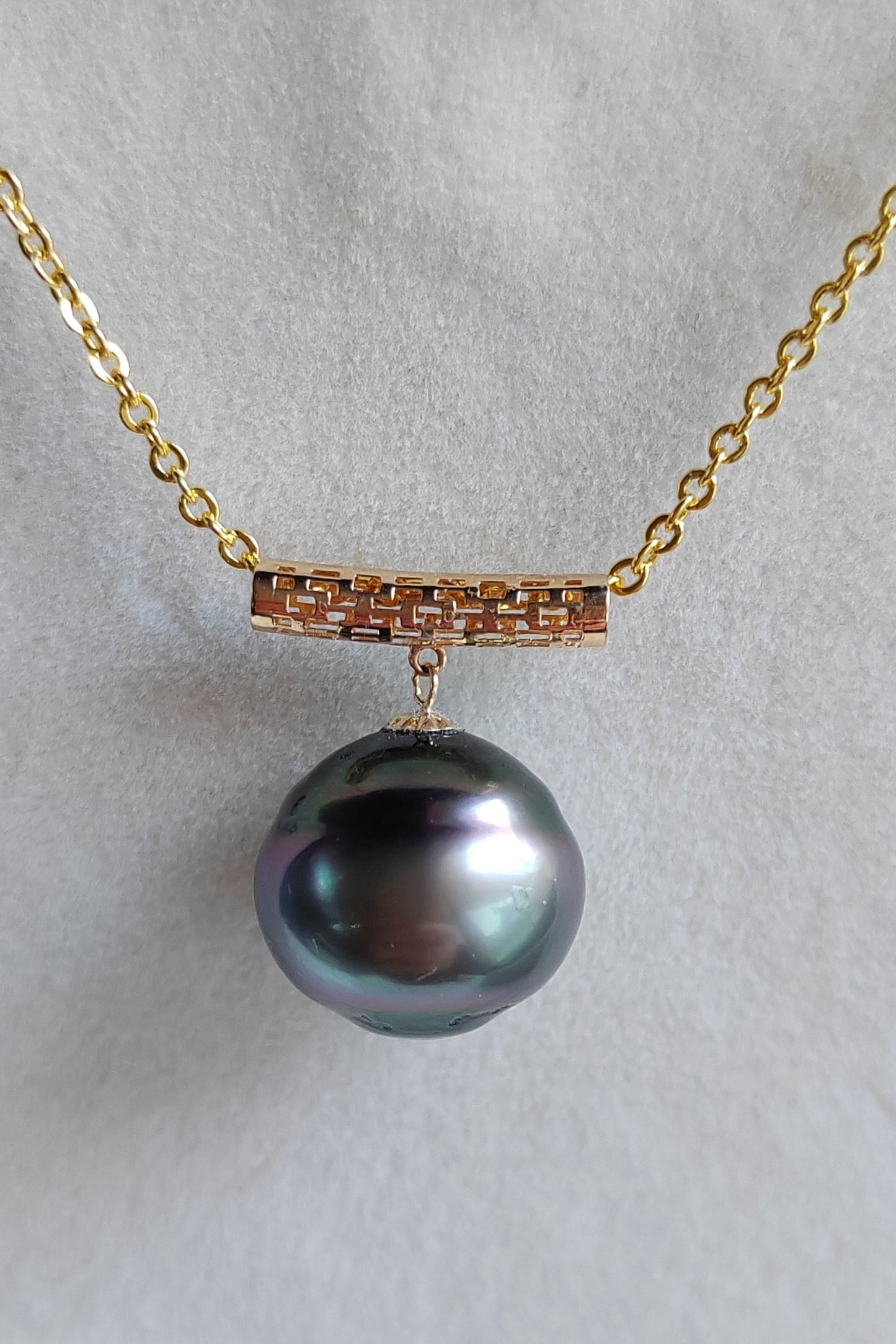 18k gold rainbow drop pendant genuine tahitian south sea pearl 12.8mm