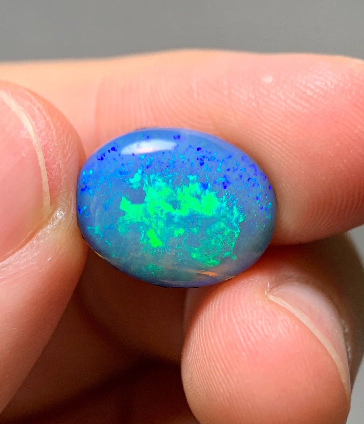 'Belle oasis' 4.77ct Natural Solid Australian Crystal opal 15.8x12x4mm