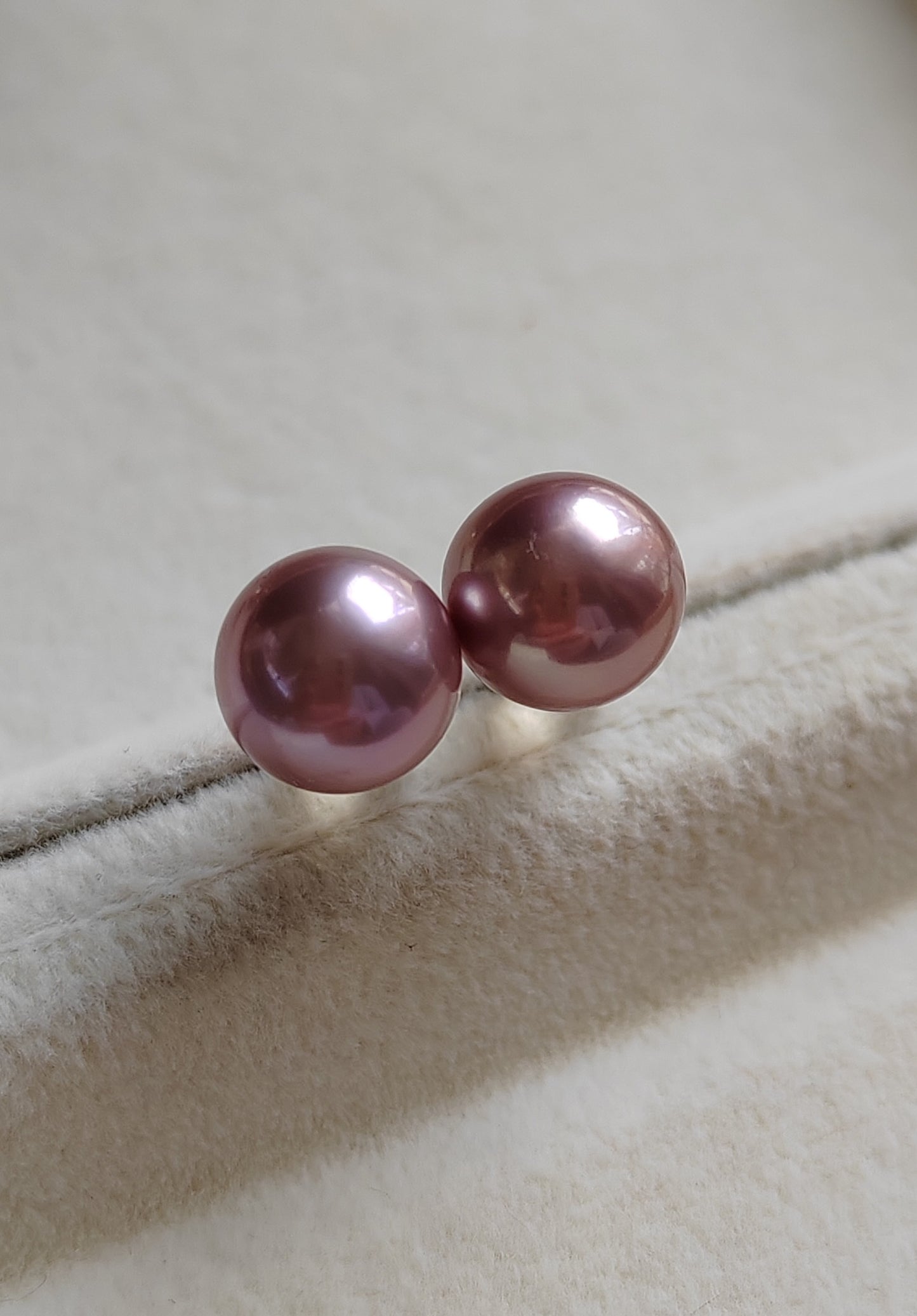 14k gold earrings studs Genuine freshwater pearls 8.4mm AAA+