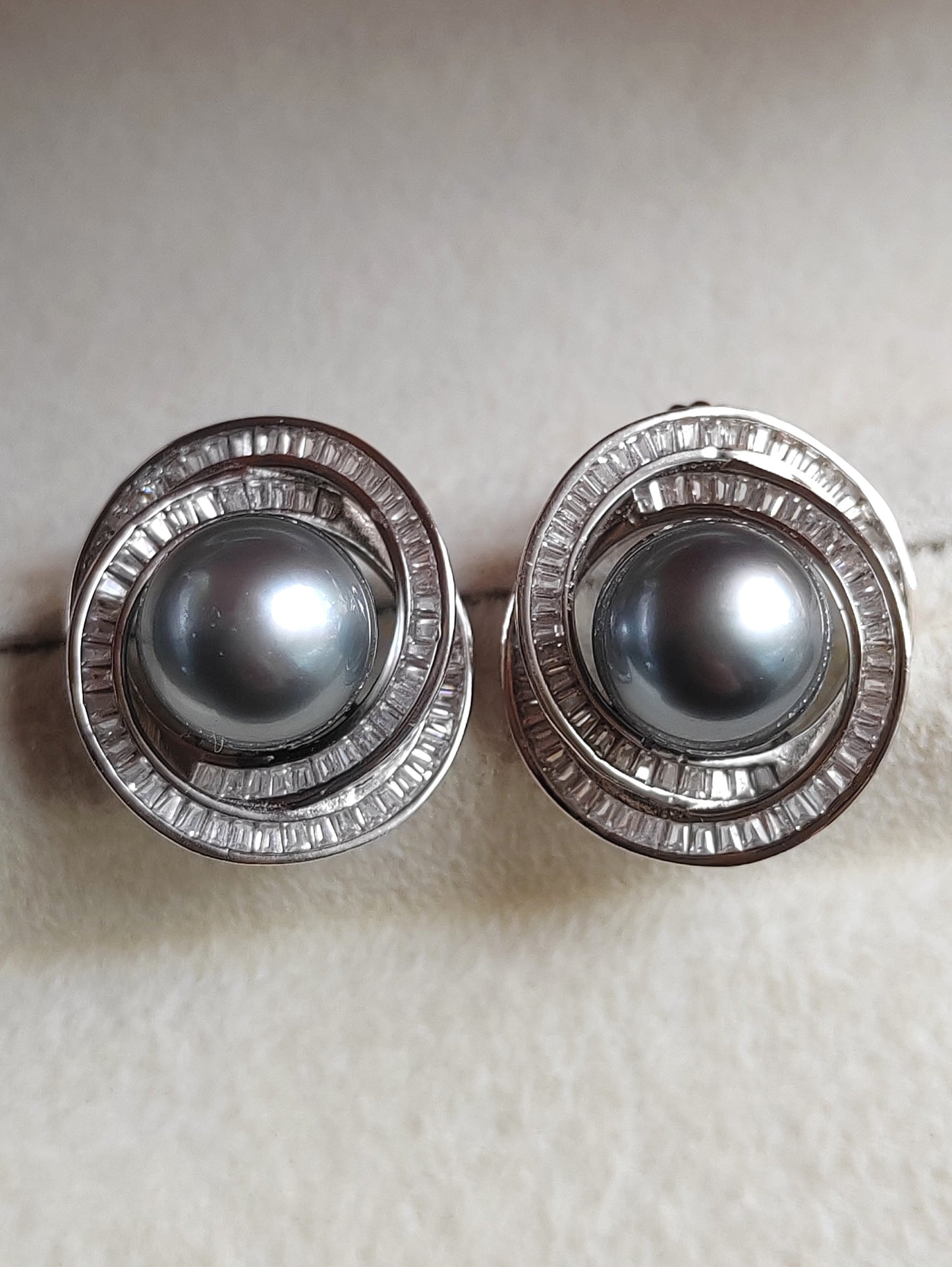 9.7mm Genuine tahitian south sea pearls classic spiral earrings