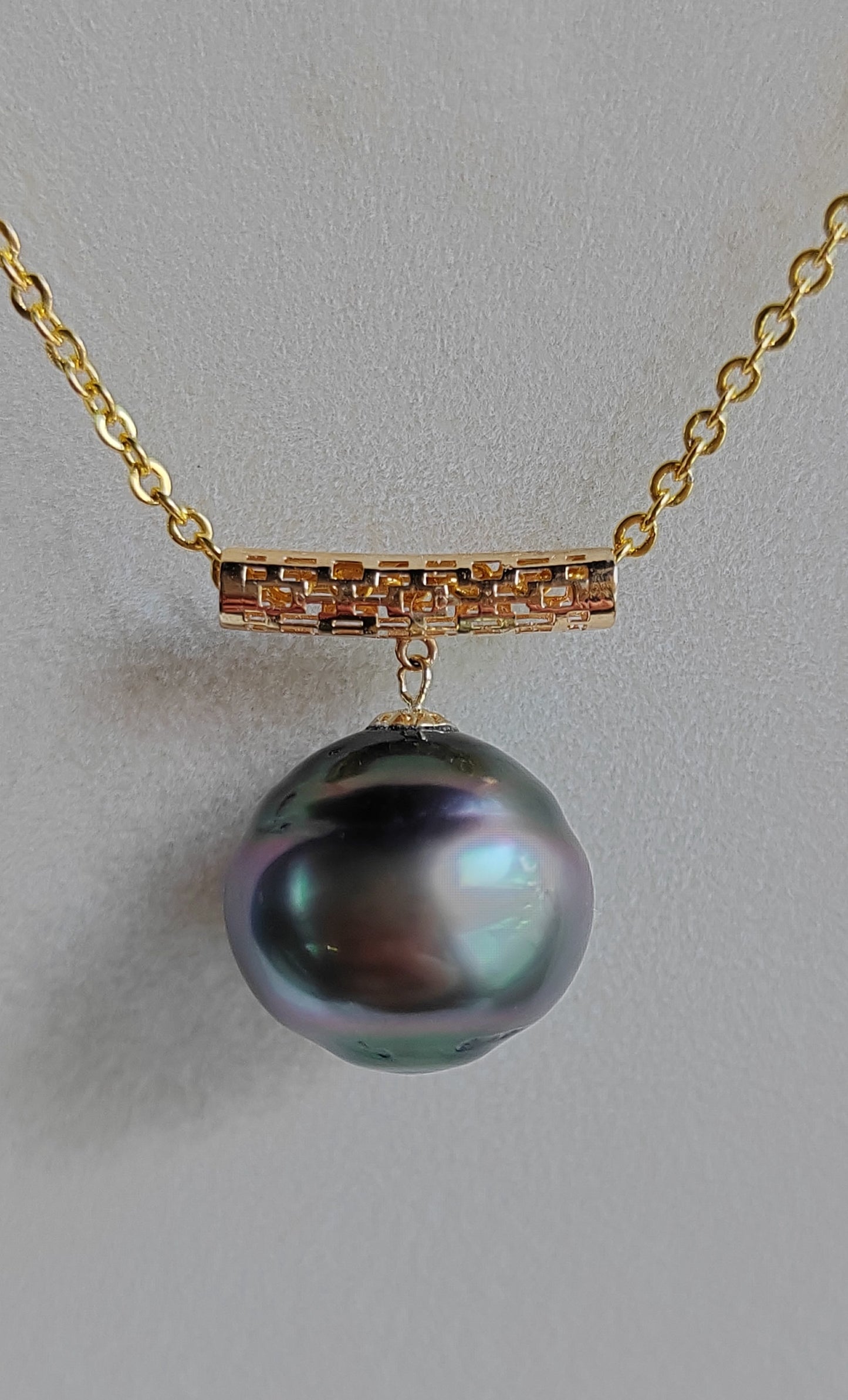 18k gold rainbow drop pendant genuine tahitian south sea pearl 12.8mm