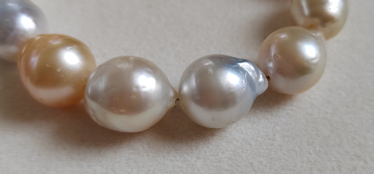 10.8-13.8mm Genuine south sea pearls classic baroque bracelet