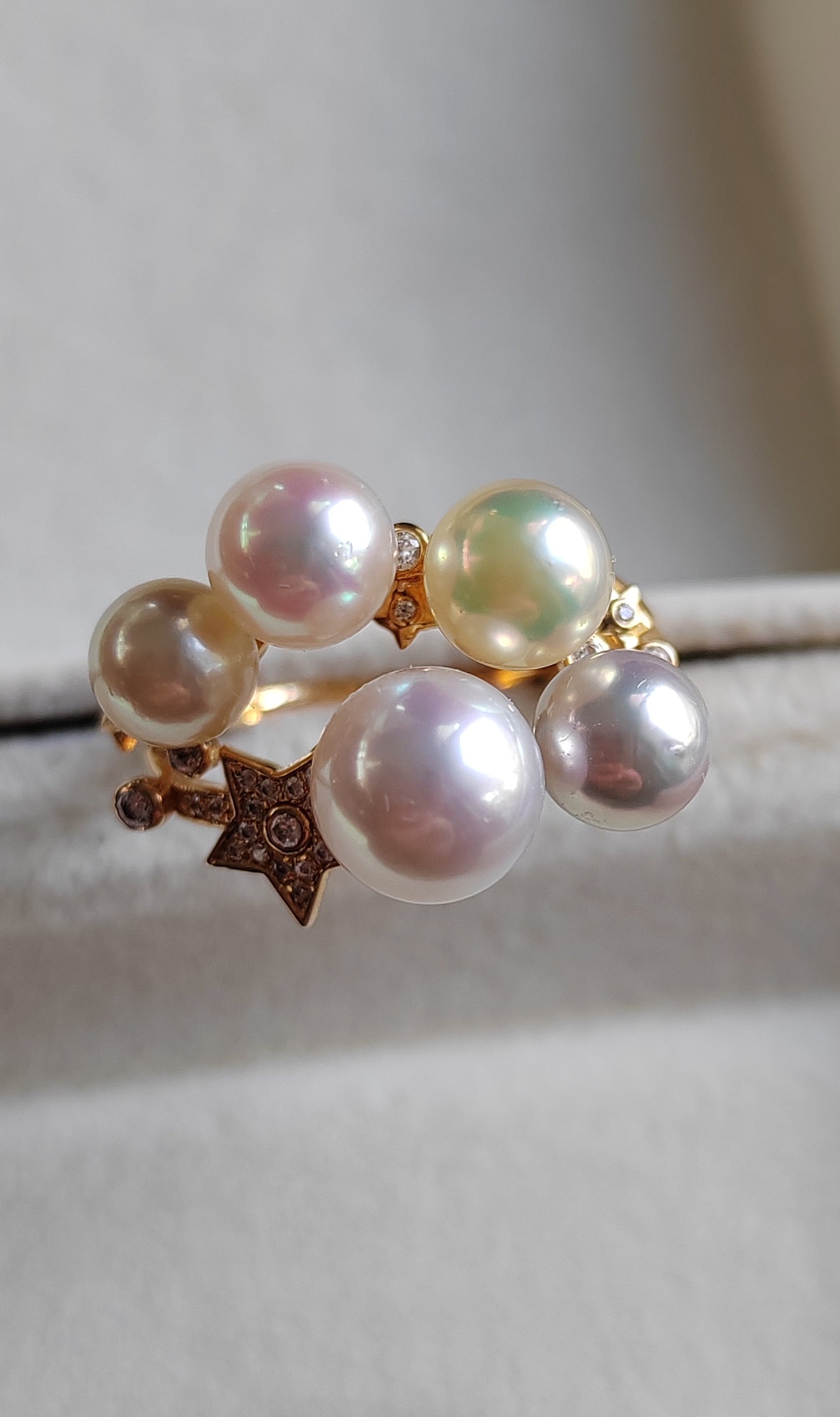 'Stars' 18k gold ring Genuine Japanese akoya pearls AAA+