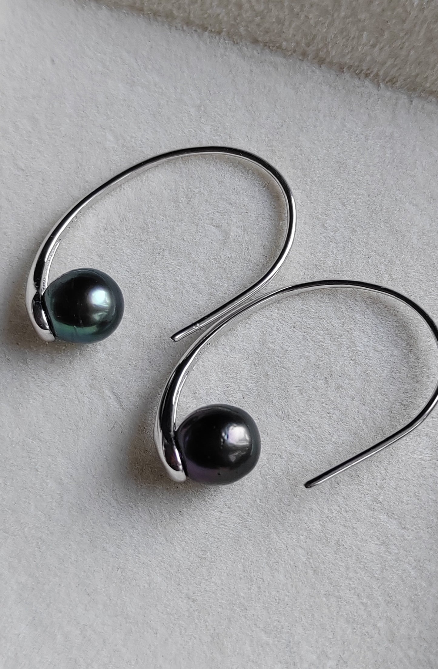 8.1mm Genuine tahitian south sea pearls classic hooms earrings