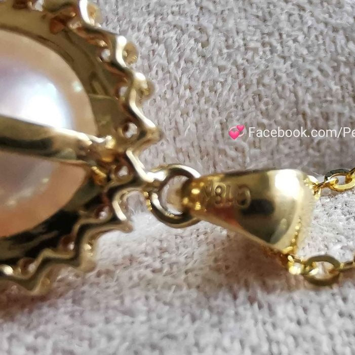'Little sunflower' 18k gold pendant genuine south sea white pearl 8.5mm