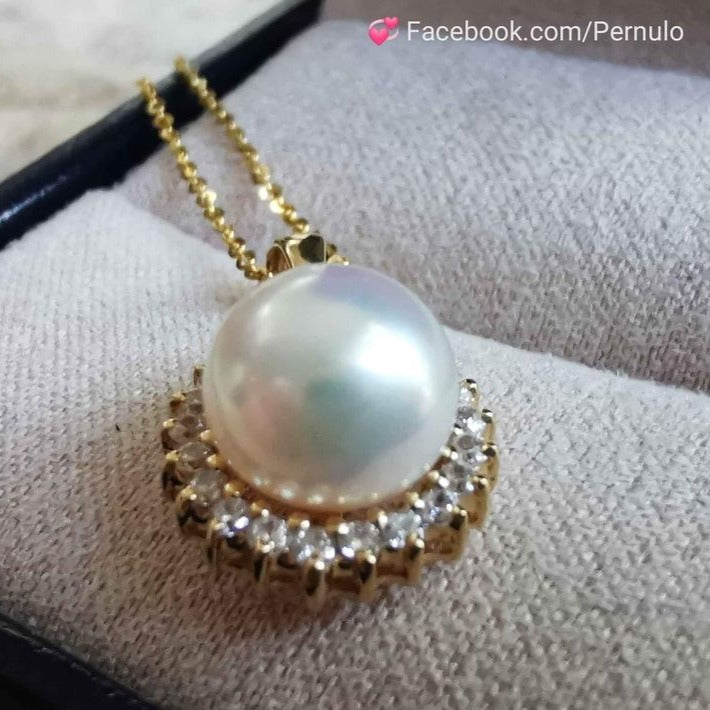'Little sunflower' 18k gold pendant genuine south sea white pearl 8.5mm