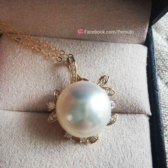 'Blossom' pendant 14k gold genuine south sea pearl 13.97x14.06mm