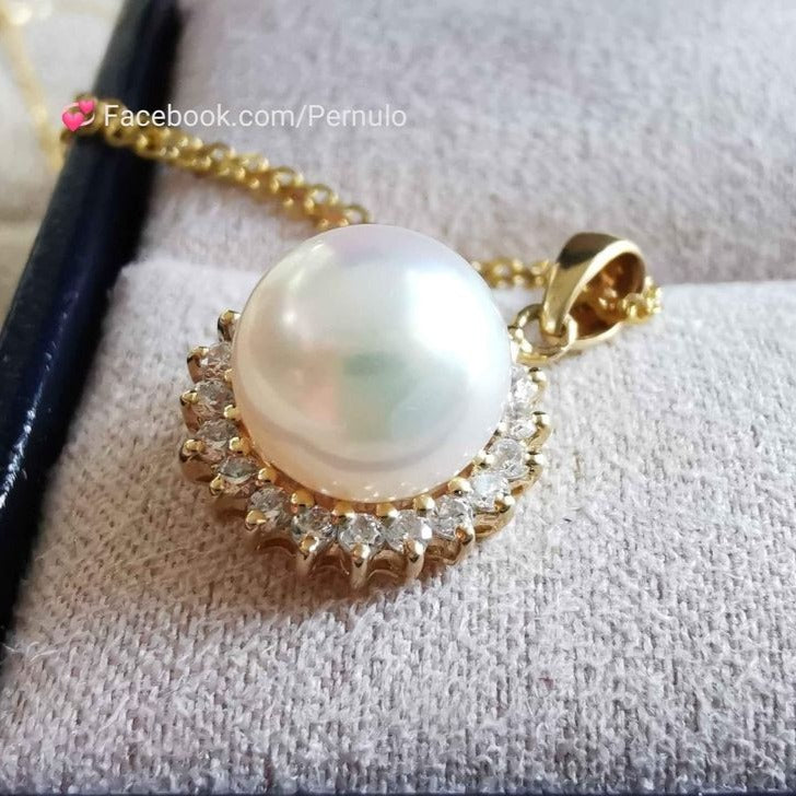 'Little sunflower' 18k gold pendant genuine south sea white pearl 8.5mm