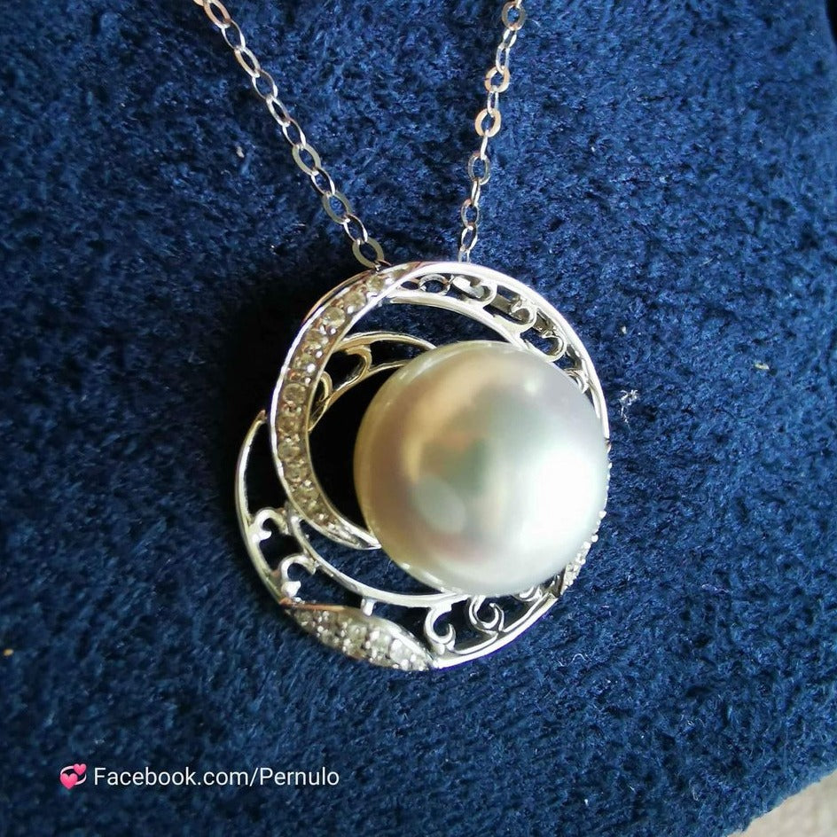 'The moon' pendant 18k white gold diamond genuine south sea white pearl 9.6mm