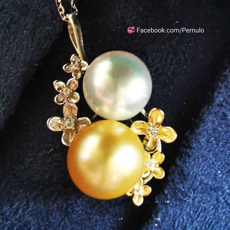 'Double Beauté' 18ct gold diamond pendant genuine south sea pearls