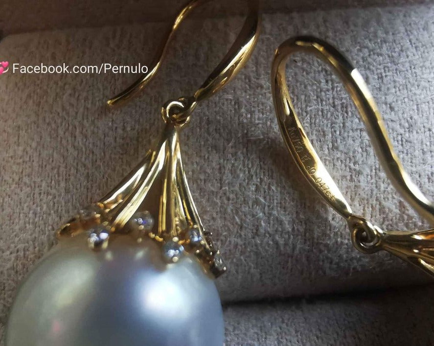 'Fireworks' earrings 18k gold diamond genuine south sea white pearls 12.1mm