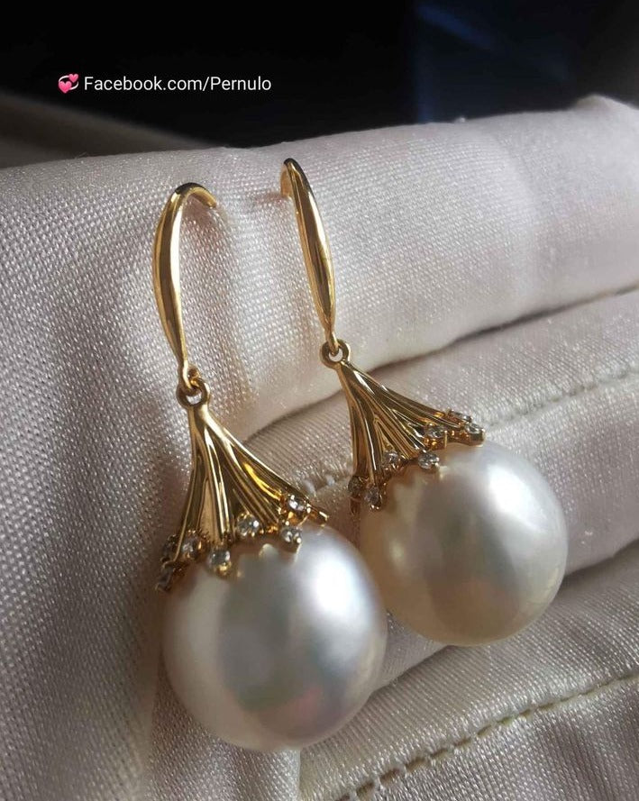 'Fireworks' earrings 18k gold diamond genuine south sea white pearls 12.1mm