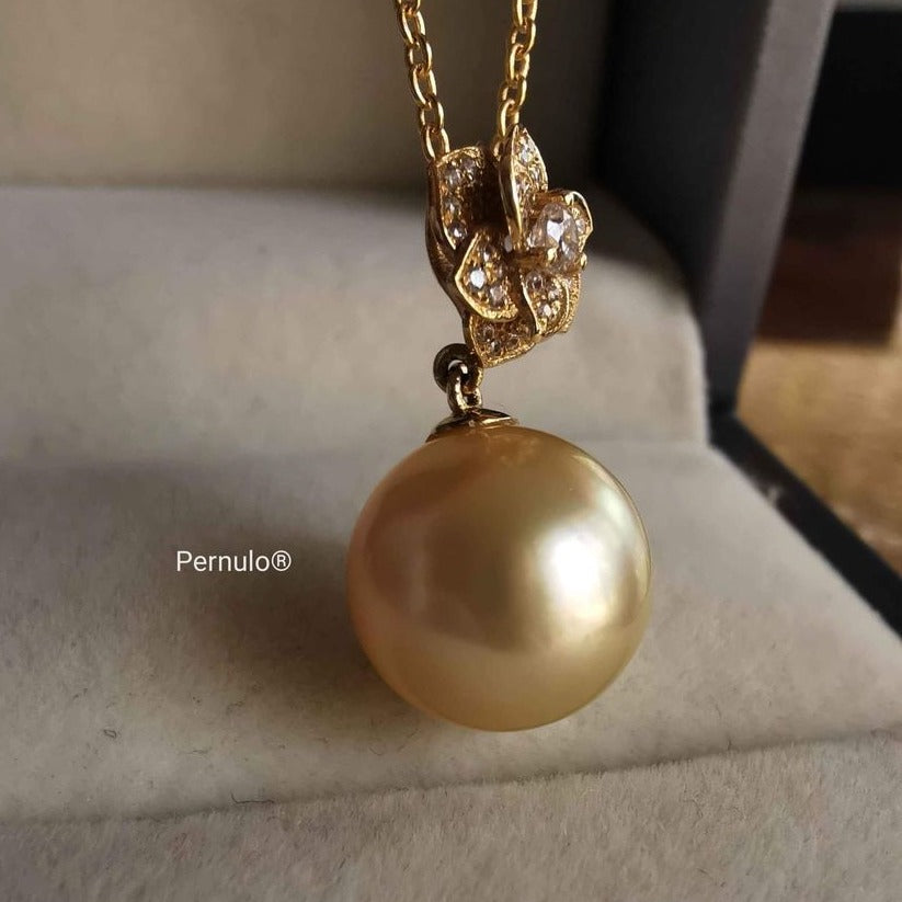 'Camélia' 18k gold pendant genuine golden south sea pearl 11.1mm AAA+