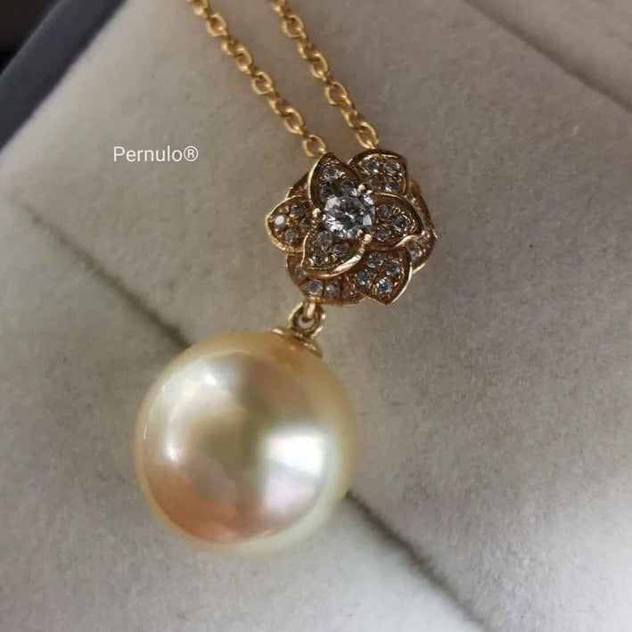 'Camélia' 18k gold pendant genuine golden south sea pearl 11.1mm AAA+
