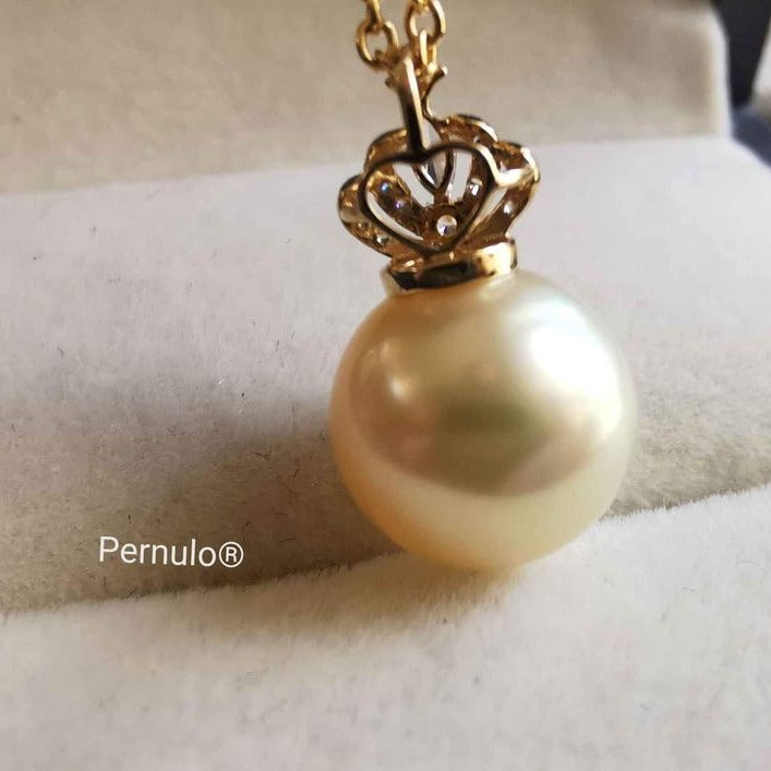 'Princesse' 18k gold pendant genuine south sea pearl 10mm AAAA