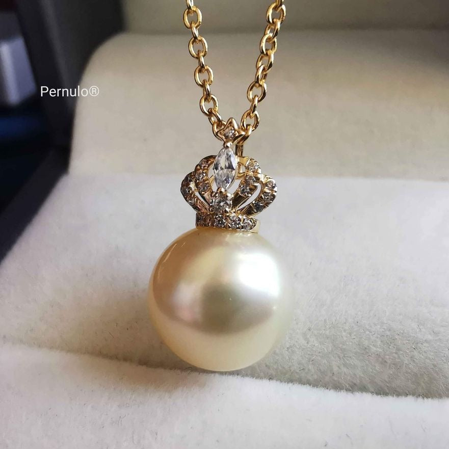 'Princesse' 18k gold pendant genuine south sea pearl 10mm AAAA