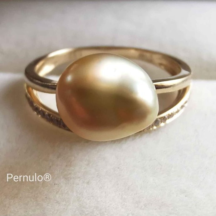 'A Golden Seed' 14k gold ring genuine golden south sea Keshi pearl 7.1-8.1mm K1/2