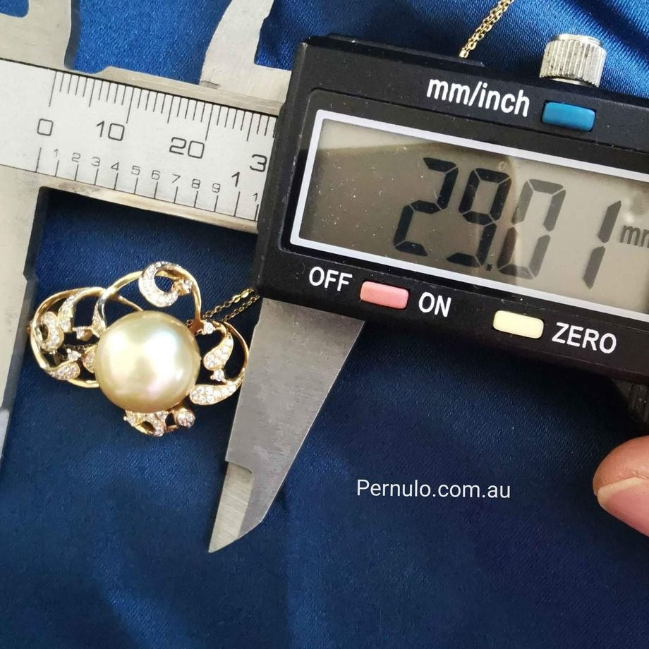 Elegant 'Lacy' pendant genuine golden south sea pearl 12.2mm 14k gold