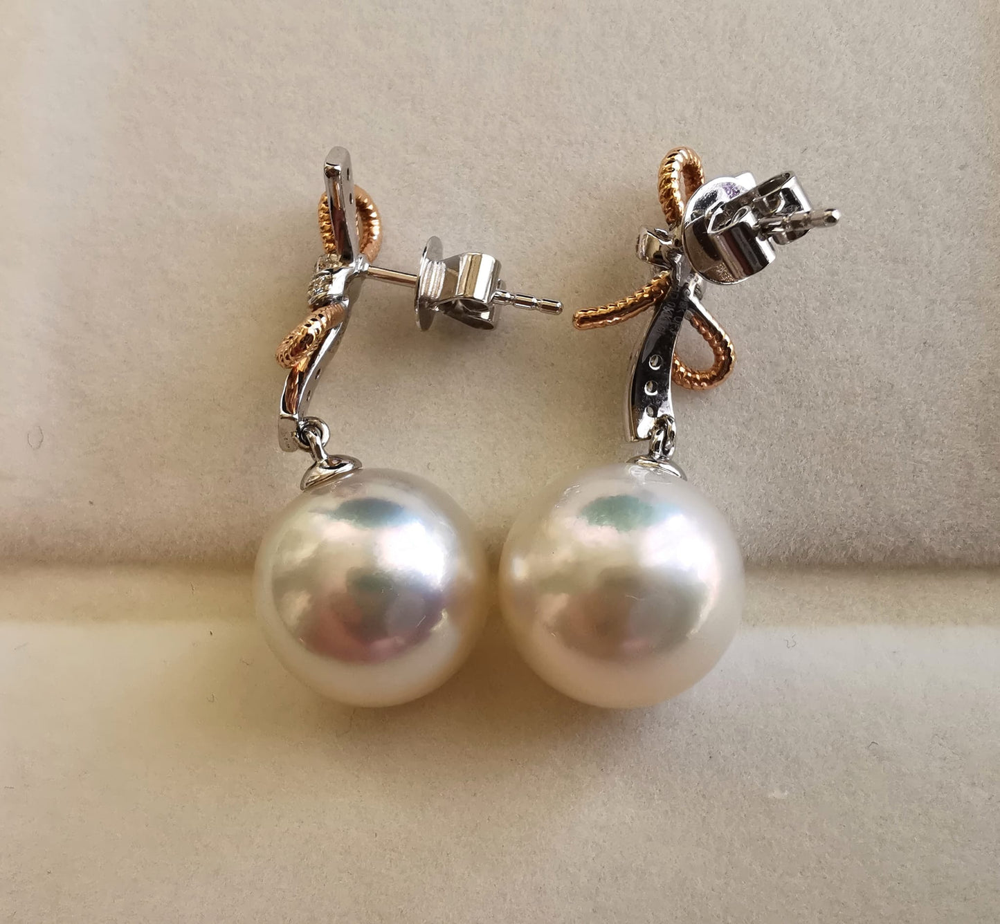 'White Roses' earrings 18k gold diamond genuine south sea pearls 11.7/11.8mm AAAA